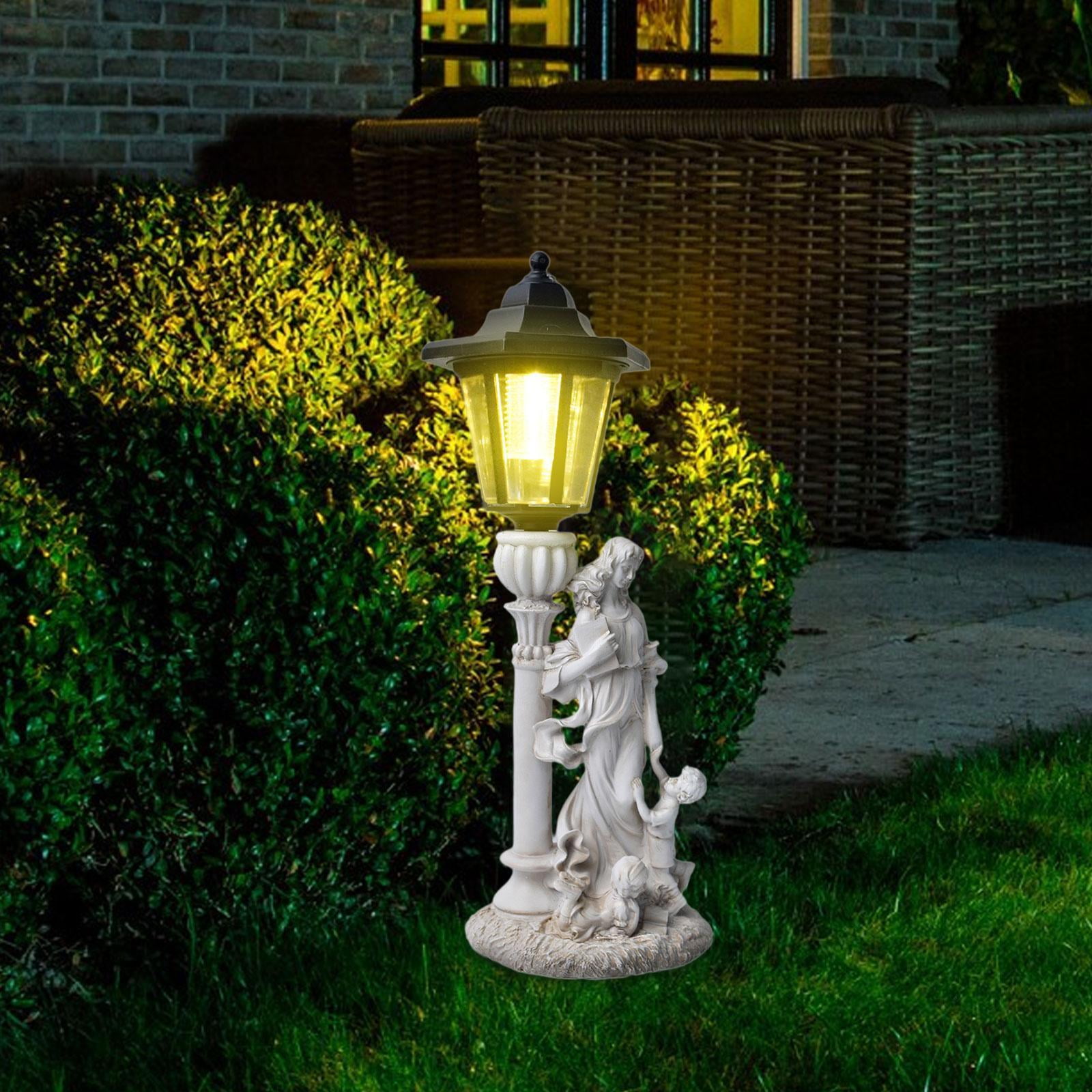 figatia Garden Mom and Children Statue Yard Art Sculpture with Solar Light Housewarming Gift Backyard Decoration for Garden Courtyard