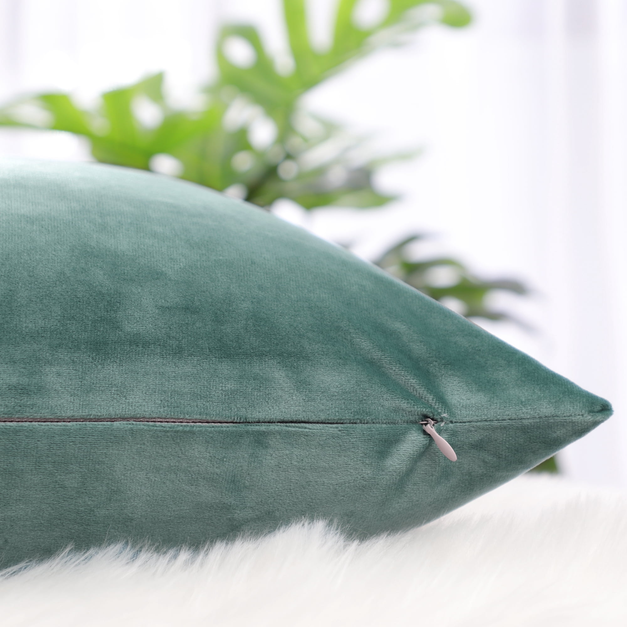 Unique Bargains Velvet Decorative softCushion Throw Pillow Cover 18" x 18" Seagreen
