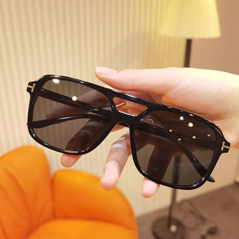 Vintage Square Frame Sunglasses - Classic Mid-Century  display picture 3