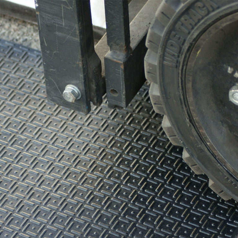 TrafficMaster Black 36 in. x 48 in. Rubber Deck Plate Mat