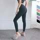 thumbnail image 3 of Pantalones deportivos de fitness con cintura alta, ajustados y sin vergüenza, de estilo europeo y americano, de resistencia media, color melocotón, 3 of 5