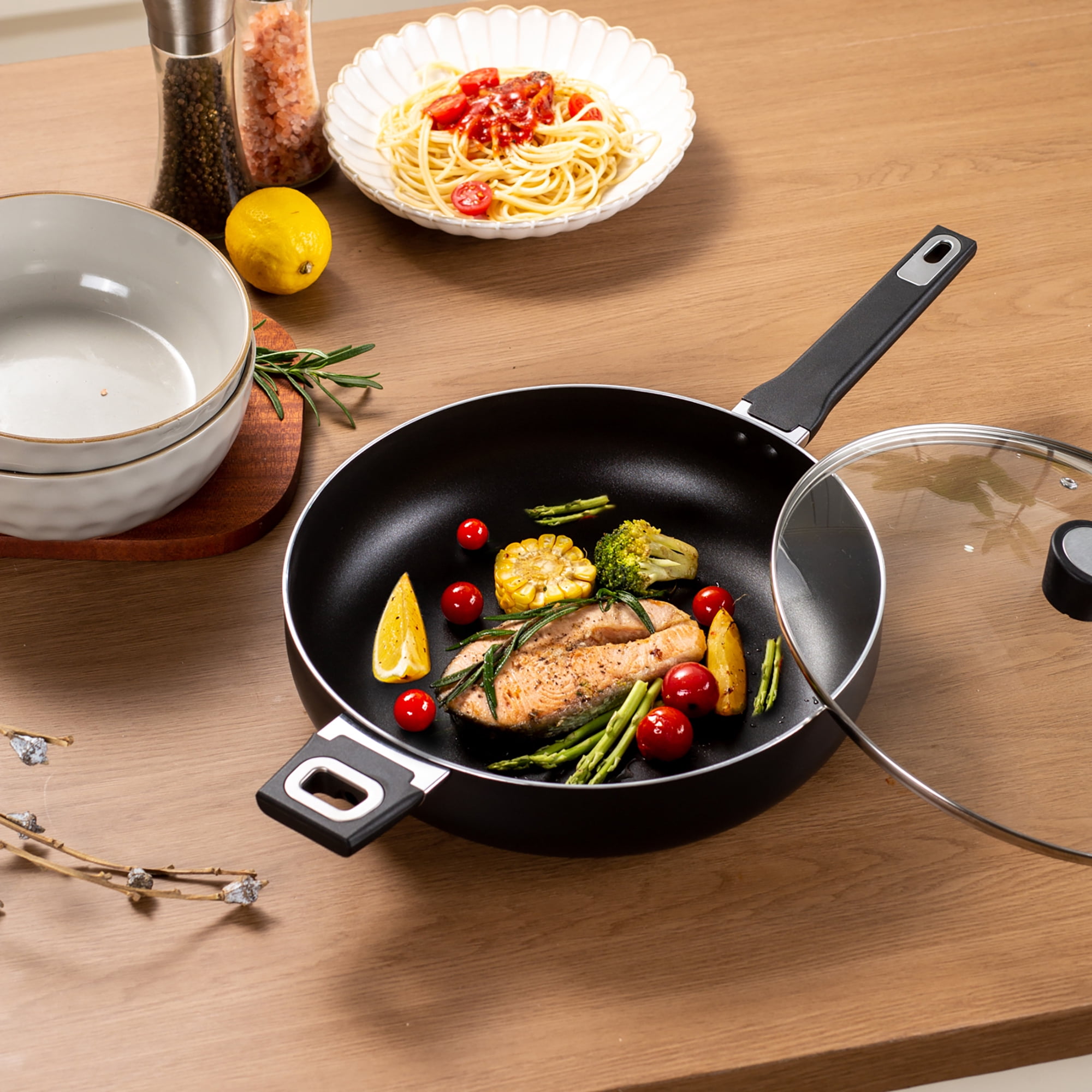 Mainstays Aluminum Nonstick Jumbo Aluminum Cooker Skillet