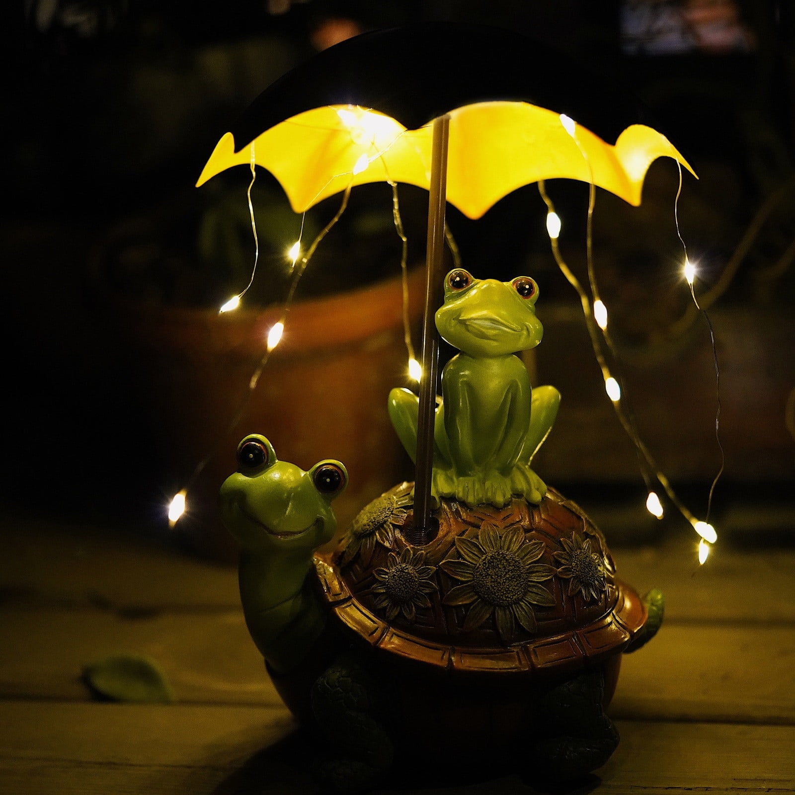 Hand-Painted Solar Garden Statue, Frogs Standing on Turtle Holding Umbrella with String Lights, Waterproof Outdoor Patio and Yard Art Decoration