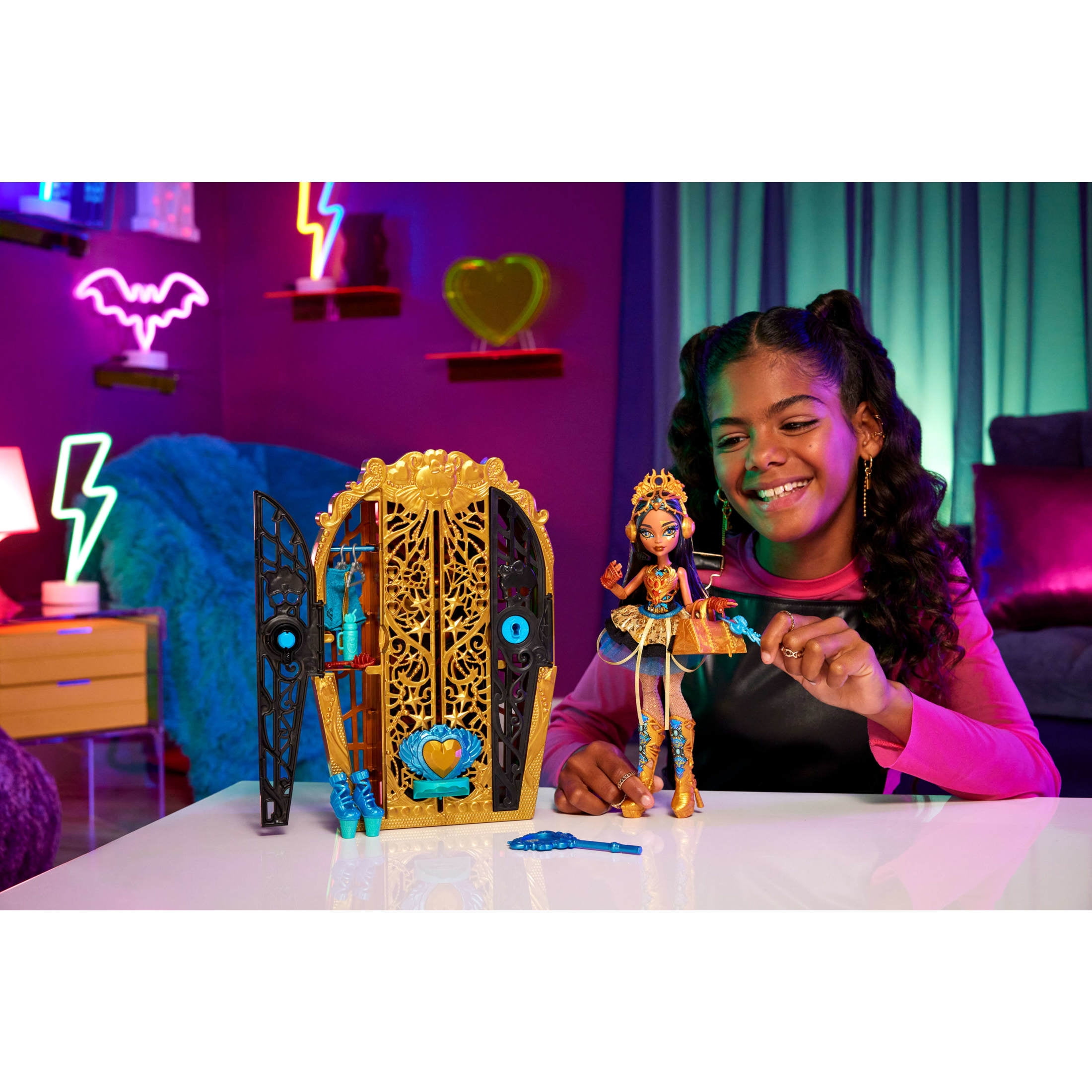 Monster High Skulltimate Secrets Monster Mysteries Playset, Cleo De Nile Doll with 19+ Surprises  (图3) Monster High Skulltimate Secrets Monster Mysteries Playset, Cleo De Nile Doll with 19+ Surprises  (图3)
