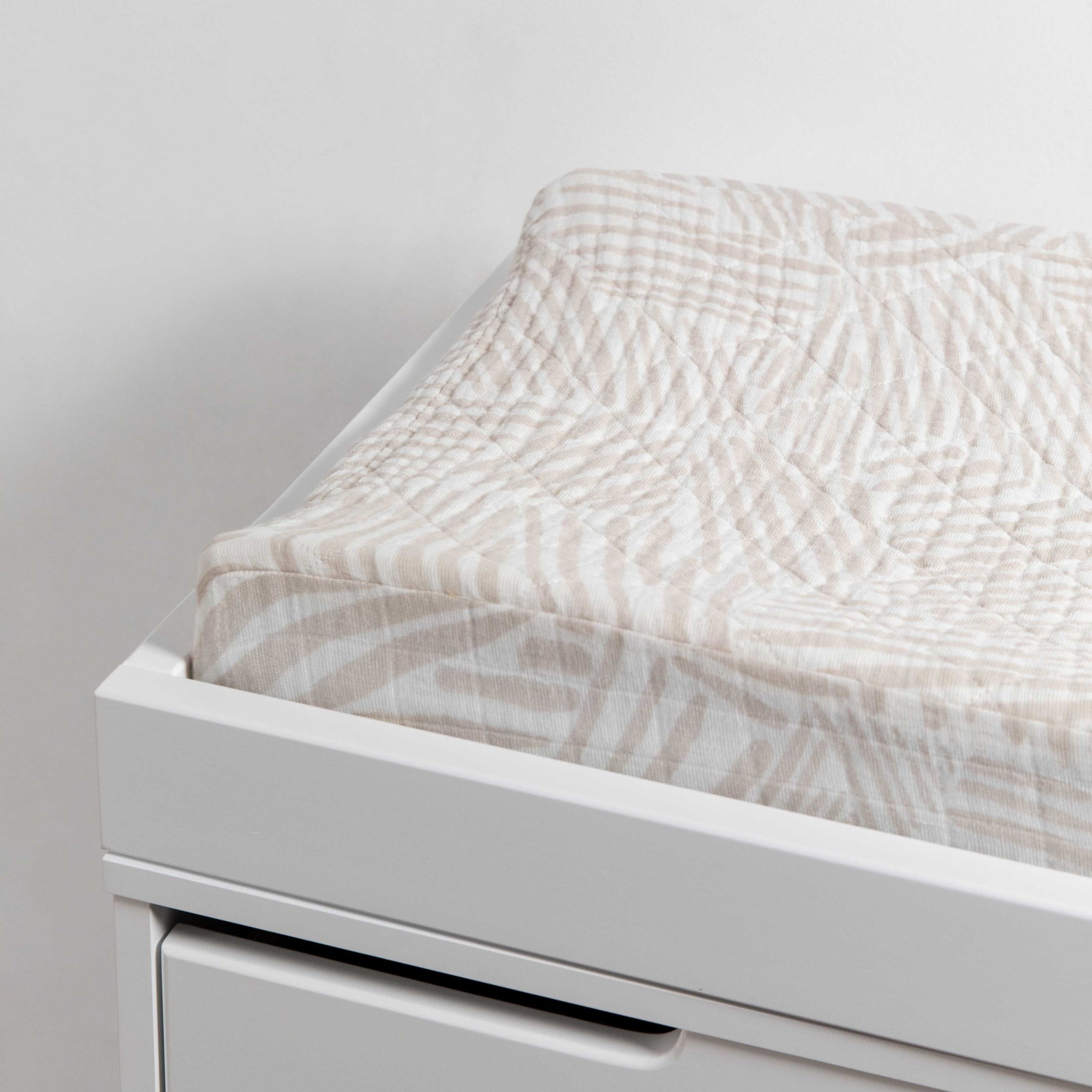 Babyletto Quilted Changing Pad Cover in GOTS Certified Organic Muslin Cotton