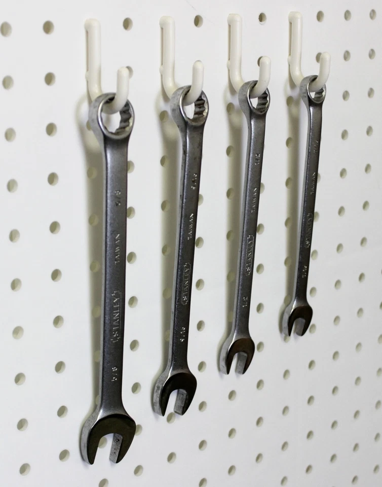 100 Peg Hooks 1/4" Pegboard Tool & Craft Organizers