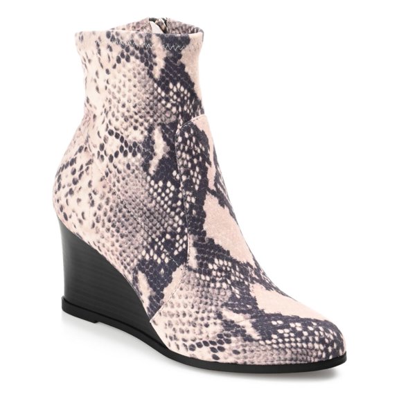 Journee Collection Womens Hepburn Faux Suede Ankle Booties
