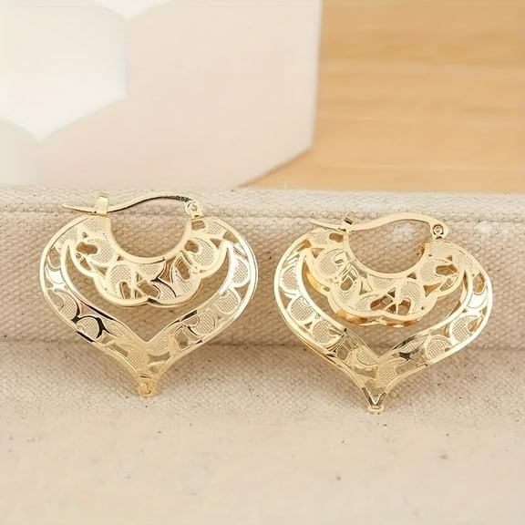 Women's 14K gold-plated copper earrings - Vintage boho style hollow heart-shaped design for everyday wear and special occasions, Christmas holiday gifts - compatible, mosaic-free material - Fashion