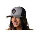 thumbnail image 4 of Gorra trucker HAKA USA de malla con cierre snapback, gris y negro, 4 of 6