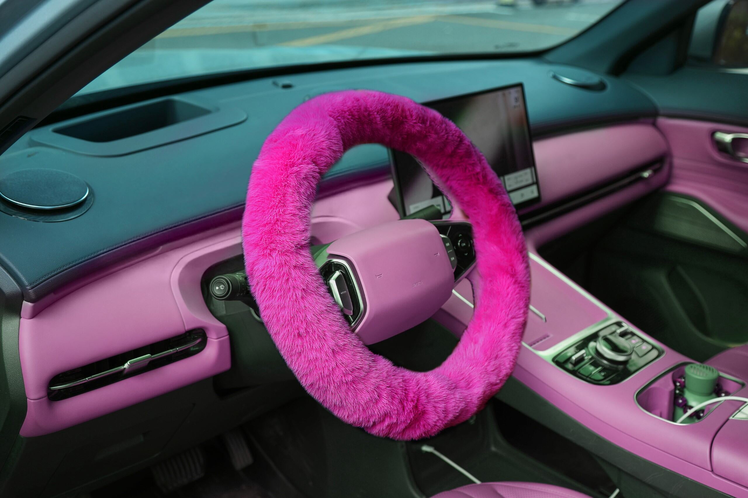 Emerald Universal 14.6"-15.4" Plush Steering Wheel Cover, Soft Faux Fur - Purple
