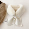 thumbnail image 1 of Cuello de piel de imitación de conejo, bufanda de felpa cruzada, cálida, a la moda, para invierno Fivean unisex, 1 of 2