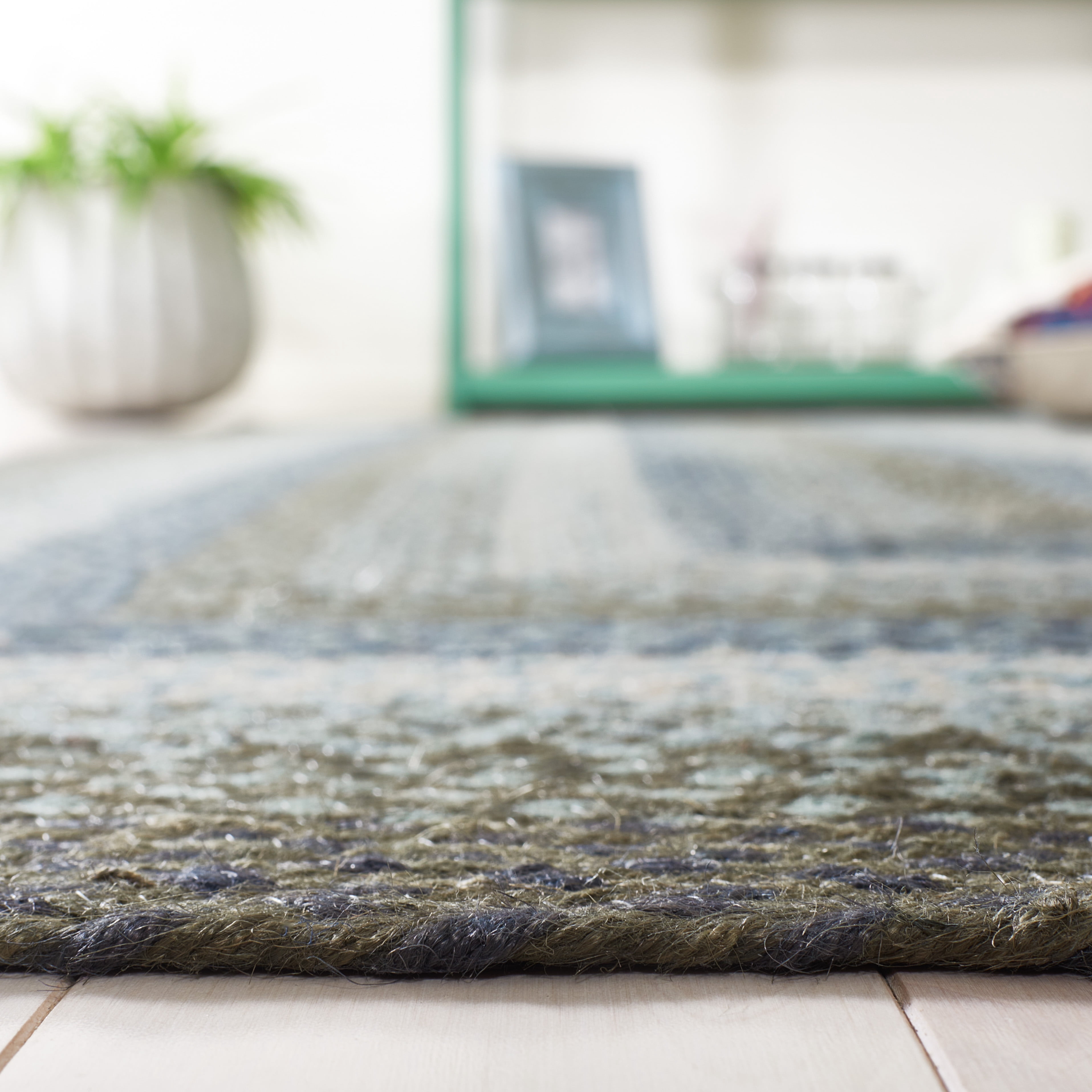 SAFAVIEH Braided Dorinda Bordered Reversible Area Rug, Light Blue/Green, 6' x 6' Square