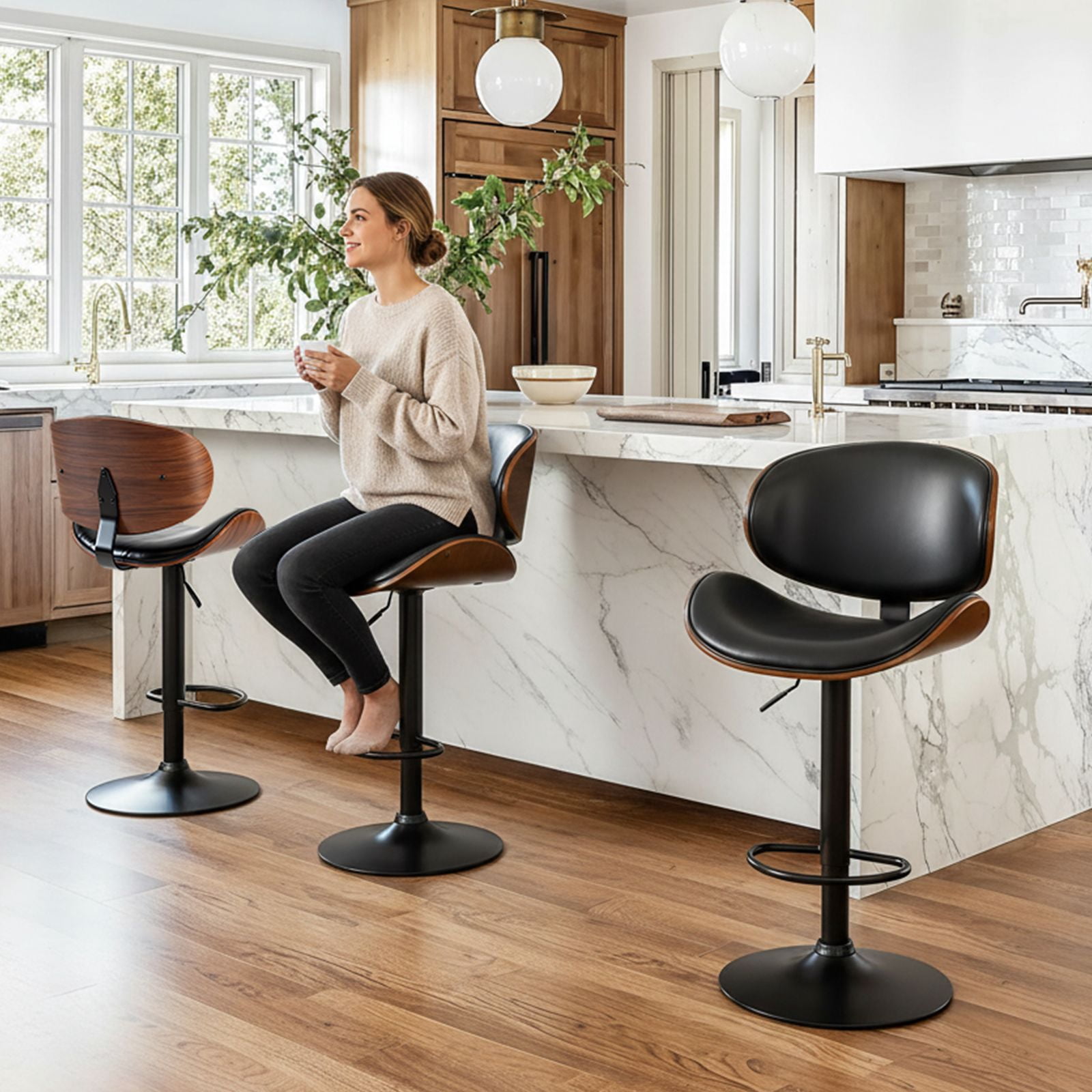 Set of 2 Rotating Bar Stools With Adjustable Height, Pu Leather Decorative Chairs, Backrests And Footstools, And Anti-Slip Rubber Bases