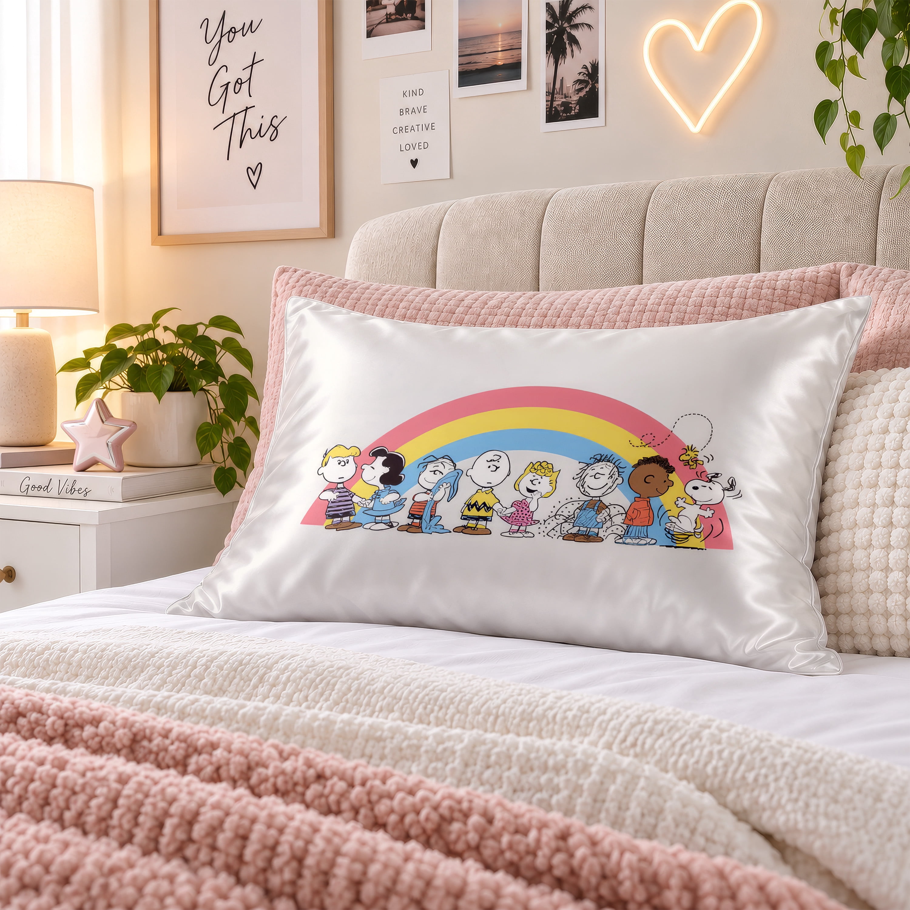 Peanuts Snoopy Reversible Silky Satin Pillowcase, Standard Size, 1-Pack