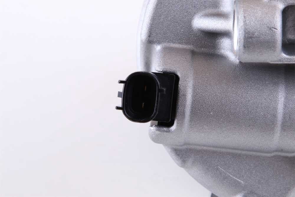 Nissens 890792 7SBH17C Compressor with Clutch