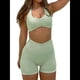 thumbnail image 3 of Conjuntos Entrenamiento para Mujer 2 Piezas,Sujetador Deportivo con Cuello Halter y Arrugas,Pantalones Cortos Ciclista Cintura Alta,Atuendo Yoga para Hacer Ejercicio. Verde L, 3 of 8