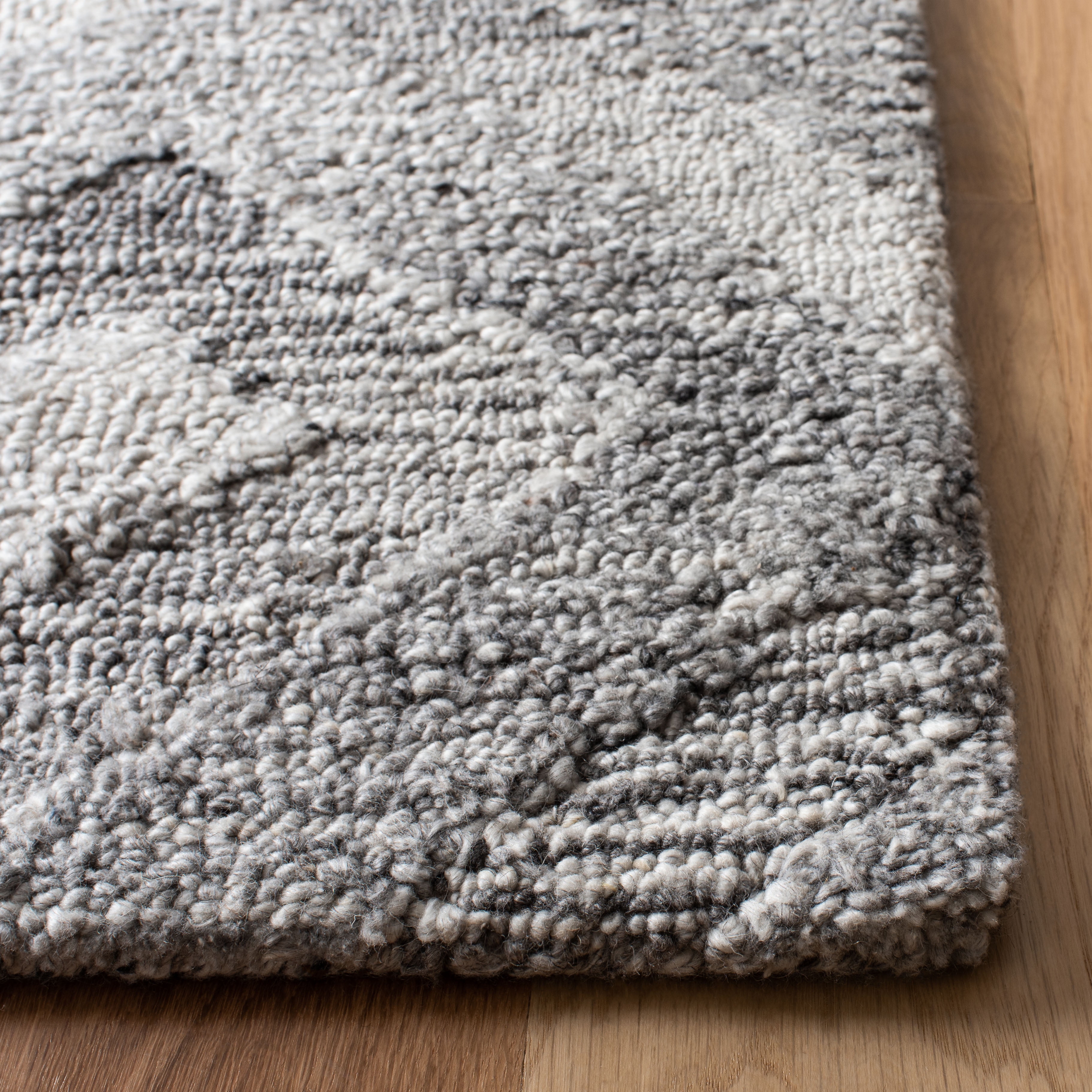SAFAVIEH Abstract Moriah Geometric Runner Rug, Gray, 2'3" x 8'