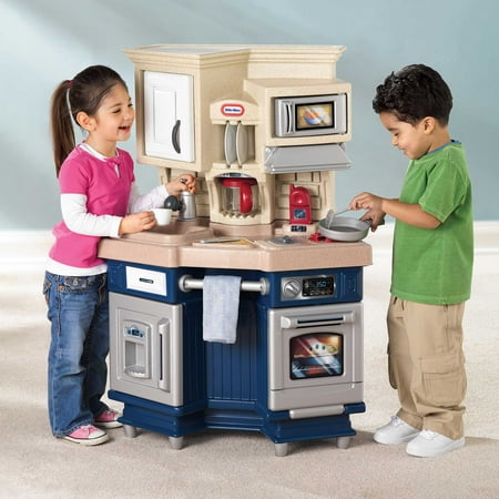Little Tikes Super Chef Play Kitchen with 13 Piece Accessory