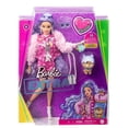 thumbnail image 3 of Muñeca Barbie Fashion Dolls Moditas Extra Saco Rosa, 3 of 4
