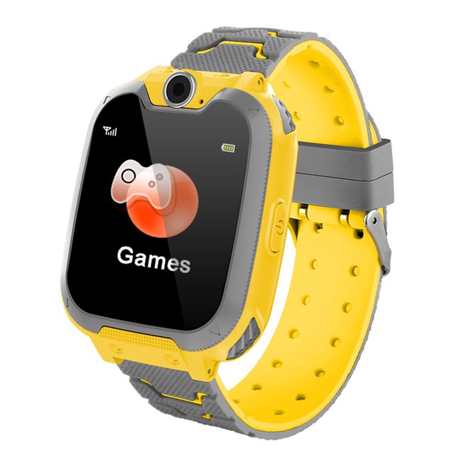 reloj inteligente para niños pantalla táctil de 1,54 pulgadas rastreador gps reloj infantil azul, vista 3/4 frontal que muestra pantalla táctil IPS a color 1.54" (240x240) con icono de juegos, cámara frontal sobre la pantalla, botón lateral y correa de silicona bicolor perforada; carcasa de plástico gris y amarillo. Soporta llamadas bidireccionales y SOS de un toque, incluye juegos preinstalados y reproductor de música; a menudo se usa como regalo o juguete para niños.