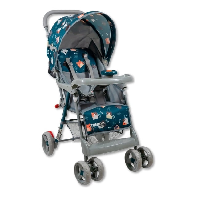 carriola trendy kids happy reclinable ligera azul marino Carriola para bebé en azul marino, vista 3/4 frontal con chasis gris y charola frontal desmontable con juguetero, asiento acolchado con arnés de 5 puntos y cabecera, respaldo reclinable en múltiples posiciones, capota completa con estampado, 6 llantas con freno individual trasero, canastilla inferior (cap. 3.5 kg) y plegado a pie; para 3–36 meses y hasta 15 kg. Suele usarse también como carriola compacta para salidas cortas.