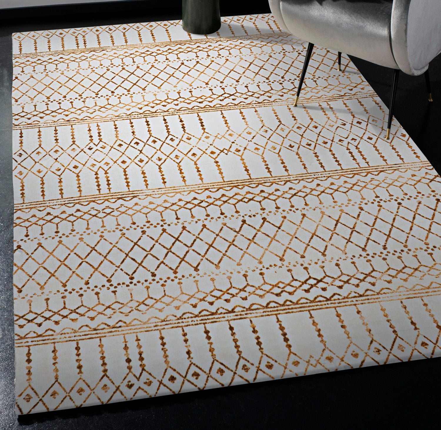 Motif Printed Faux Rabbit Minear Ivory & Gold 5 ft. x 7 ft. Area Rug