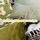 thumbnail image 3 of Funda de almohada con estampado de flores verdes para sofá y sala de estar, 3 of 5