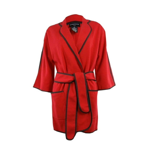 studio loungewear