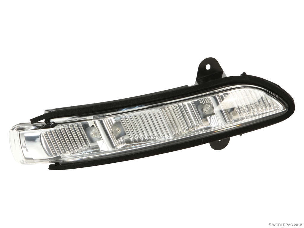 GOPARTS Replacement for 20072009 MercedesBenz E320 Turn Signal Light for MercedesBenz E320