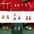 thumbnail image 3 of Colección de pendientes navideños Muñeco de nieve Copo de nieve Cabeza de ciervo Calcetines navideños Pendientes con muletas Regalo de Navidad de Año Nuevo, 3 of 6