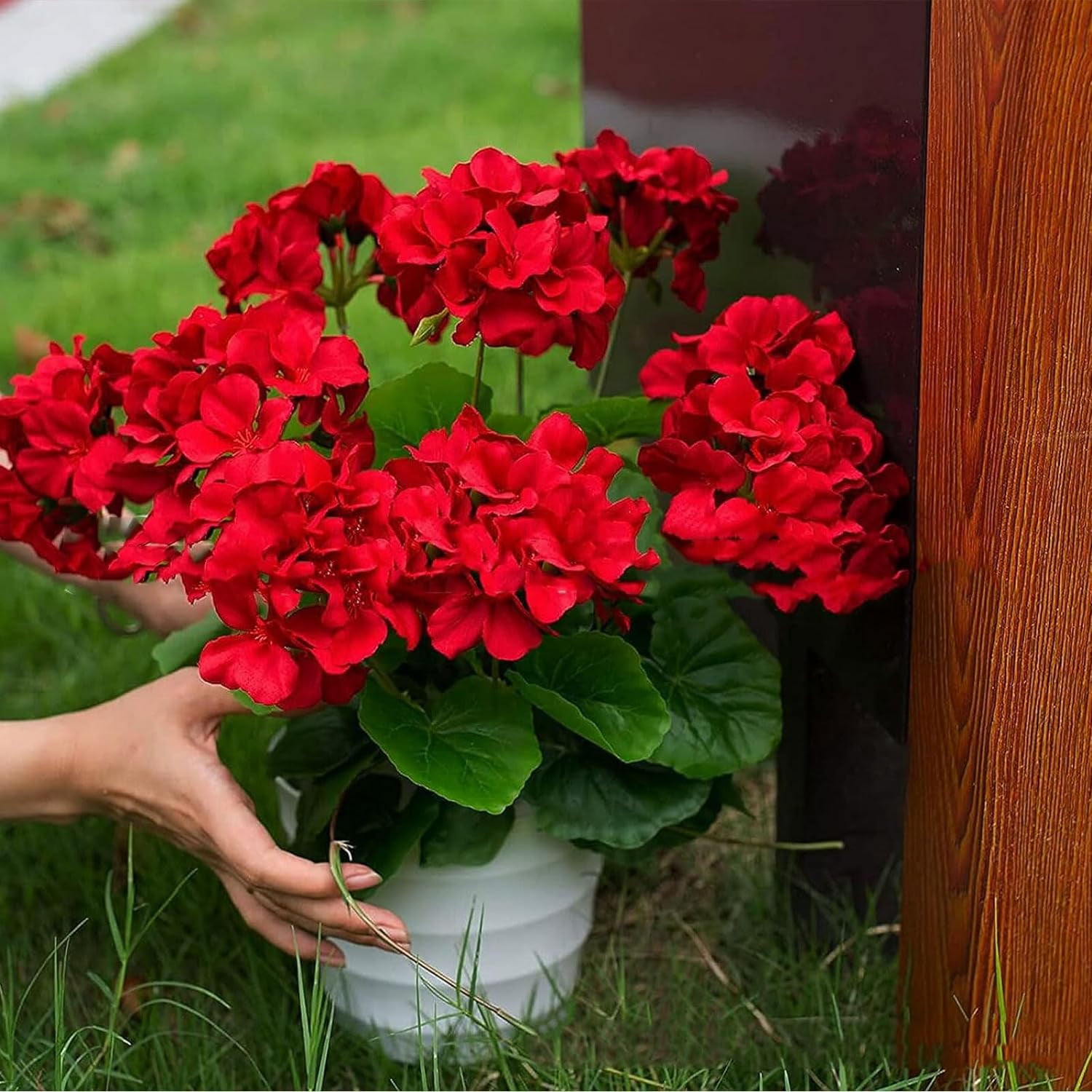 4pcs 14in Artificial Geraniums Fake Silk Red White Flowers Outdoor UV Resistant for Garden Plants Bush Home Decor