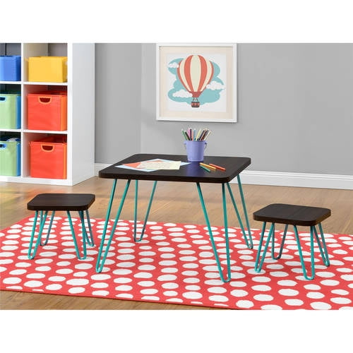 retro kids table and chairs