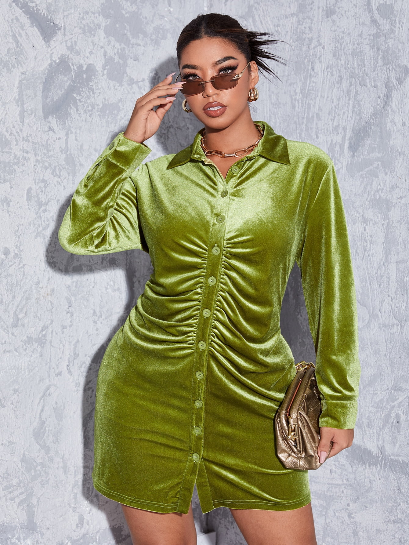 Women's Plus Ruched Button Front Velvet 