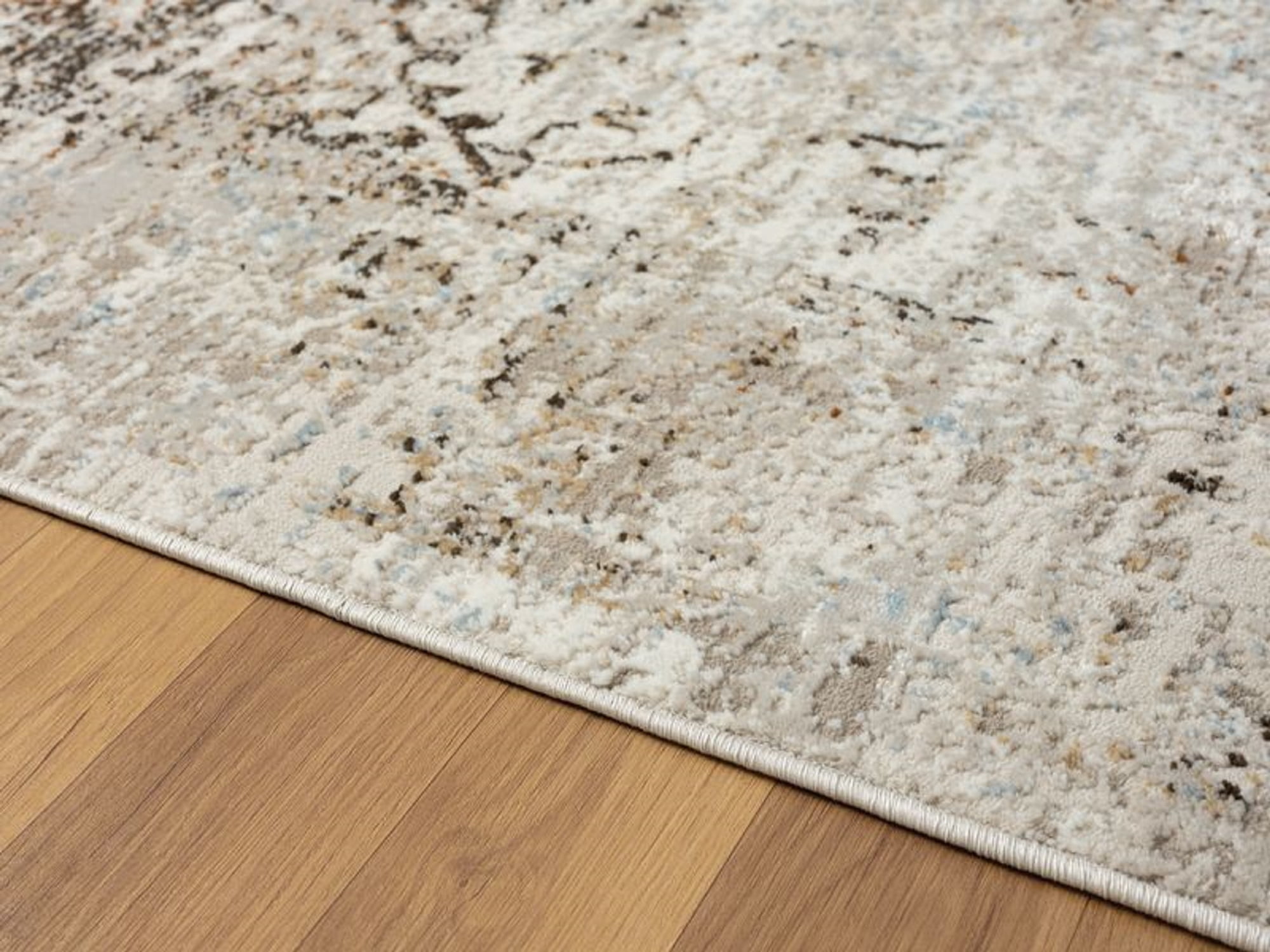 United Weavers Nelson Amos Transitional Medallion Runner Rug, Blue, 2'7" x 7'2"