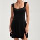 thumbnail image 2 of Vestido mini elástico acampanado sin mangas y con cuello cuadrado para mujer: poliéster, corte ajustado de cintura alta, para llevar en la calle, de vacaciones o en fiestas., 2 of 4