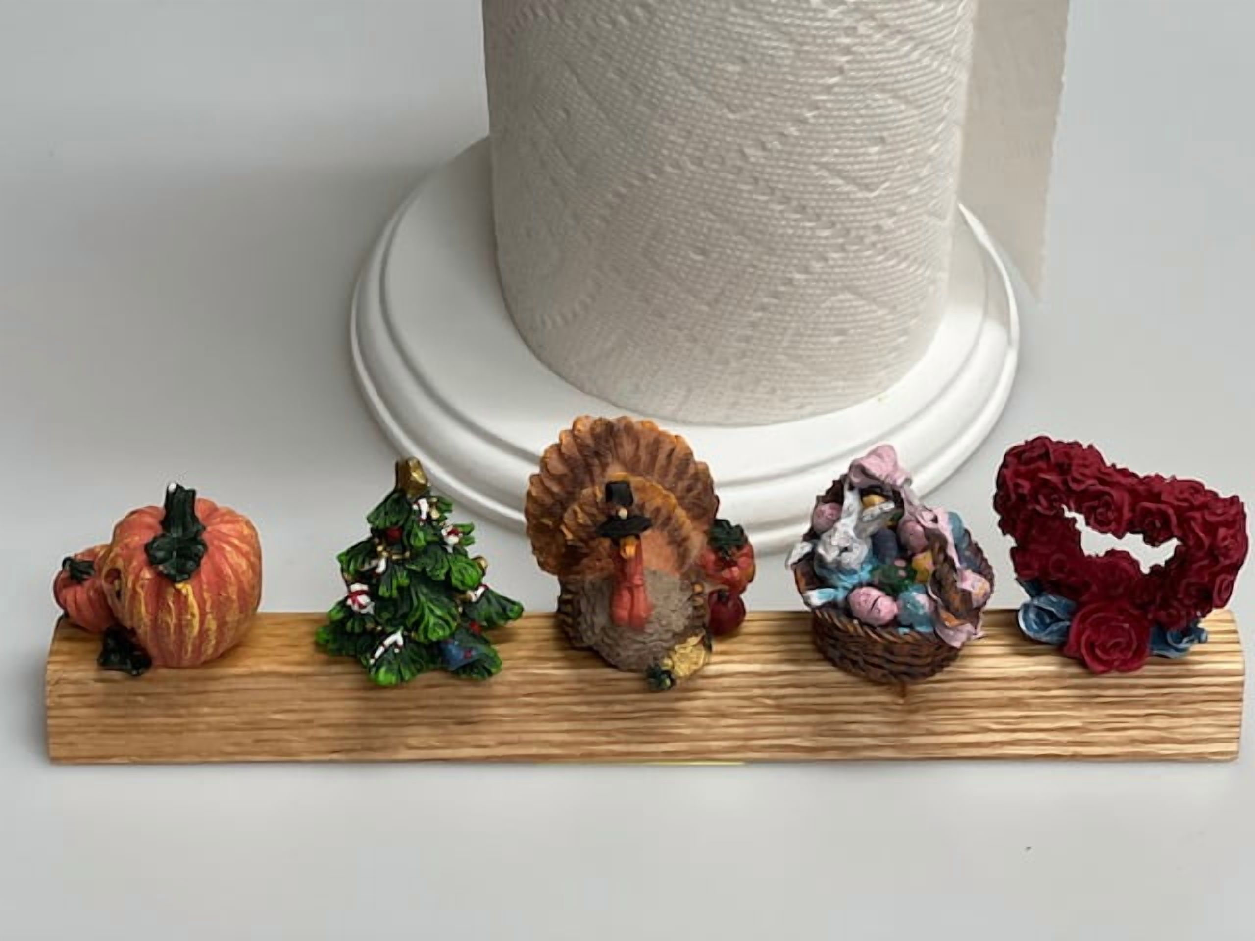 Crazy Chef Toppers Paper Towel Holder With 6 Seasonal Interchangeable Holiday Tops