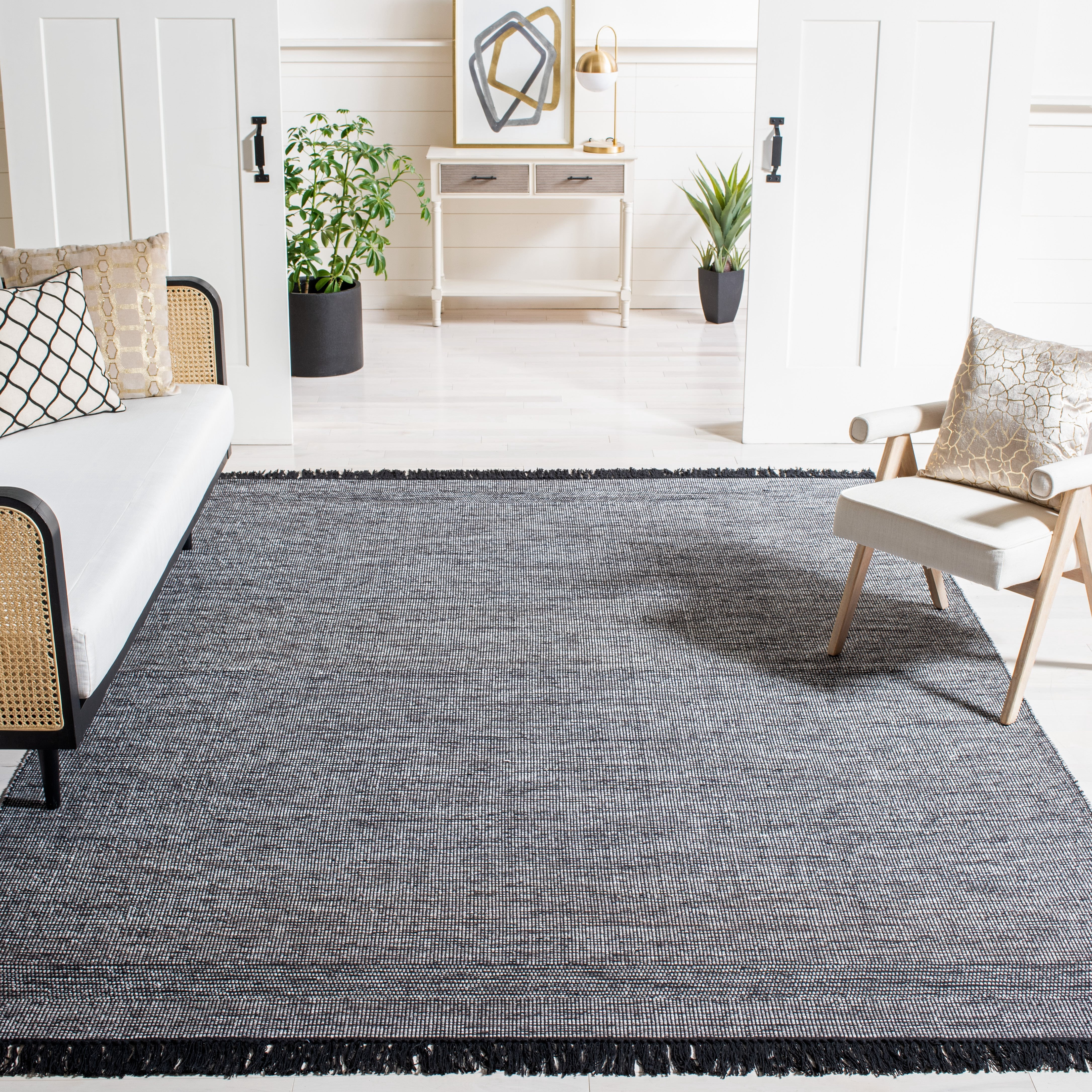 SAFAVIEH Montauk Kelsey Distressed Cotton Area Rug, Charcoal/Black, 8' x 10'