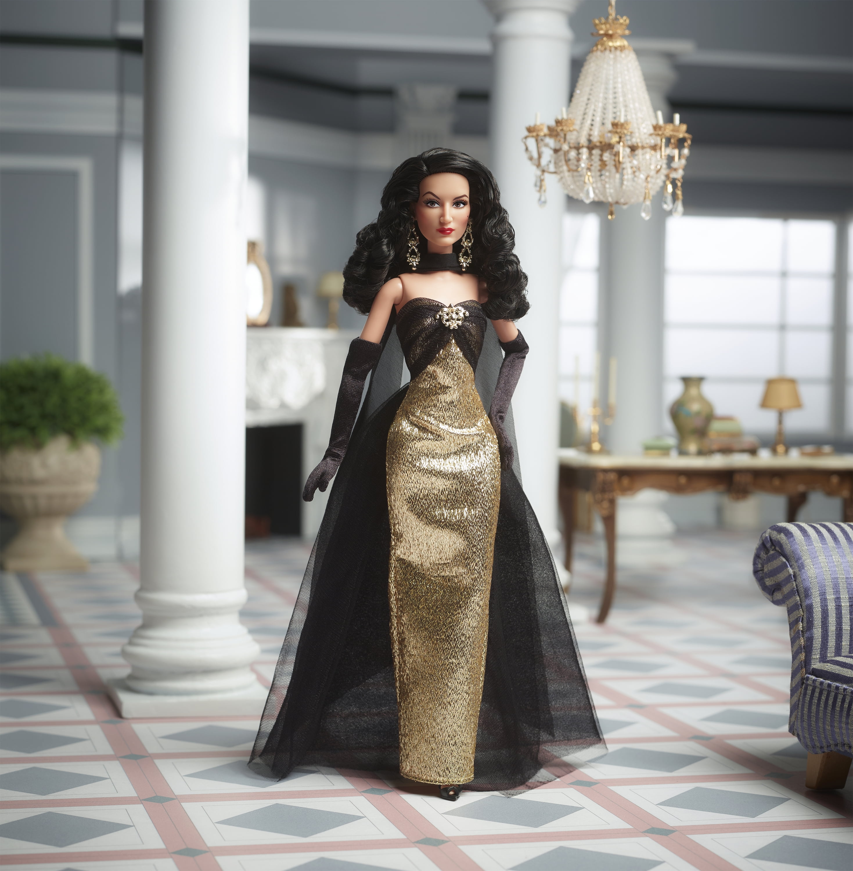 Collector Barbie Doll Mar a F lix in Glimmering Gold Gown Barbie