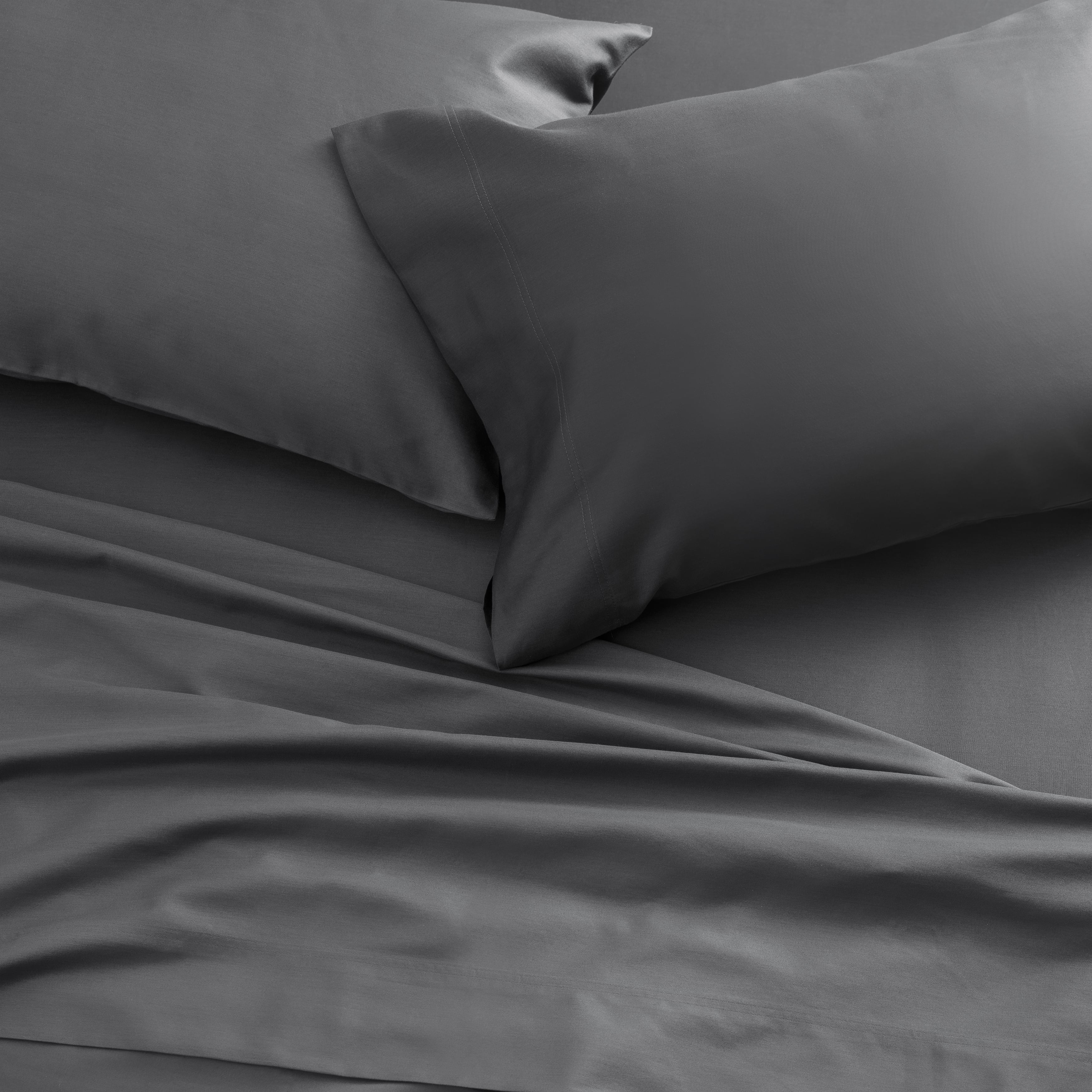 Better Homes & Gardens Signature Soft Cotton & Rayon Made from Bamboo Pillowcase Set, Standard/Queen, Soot Grey