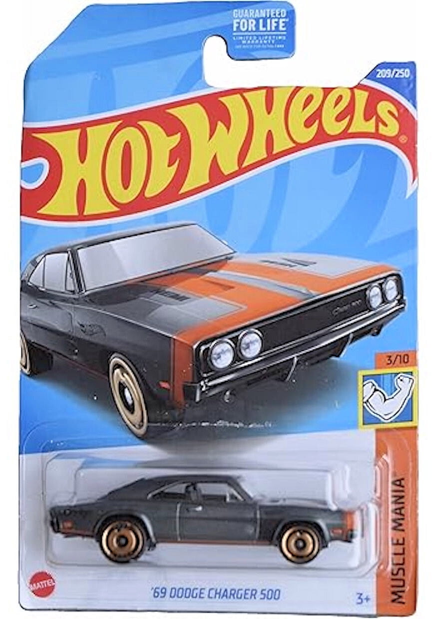 Hot Wheels 2022 Muscle Cars Set of 5 Diecast Vehicles L2593 Chargers Camaros Viper