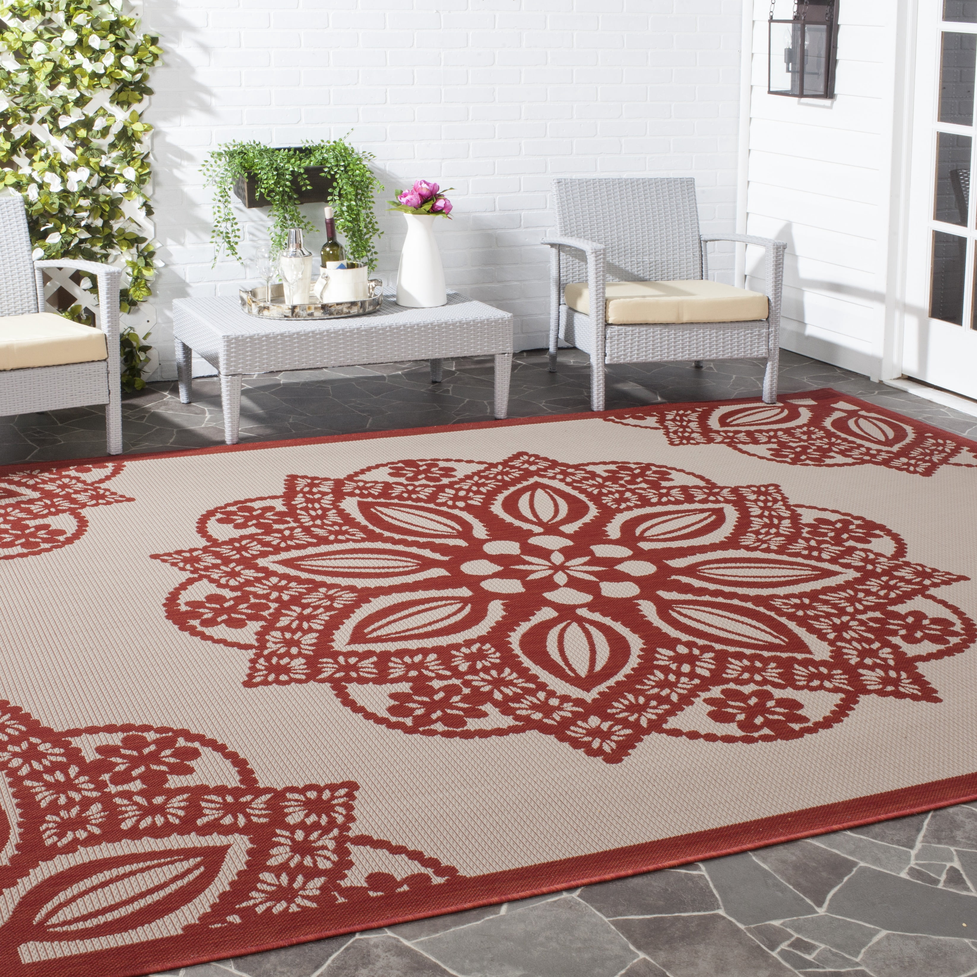 Safavieh Courtyard Millicent Medallion Indoor/Outdoor Area Rug, Beige/Red, 5'3" x 7'7"