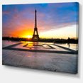 thumbnail image 2 of Paris Tour Eiffel Beau Lever de Soleil, 2 of 3