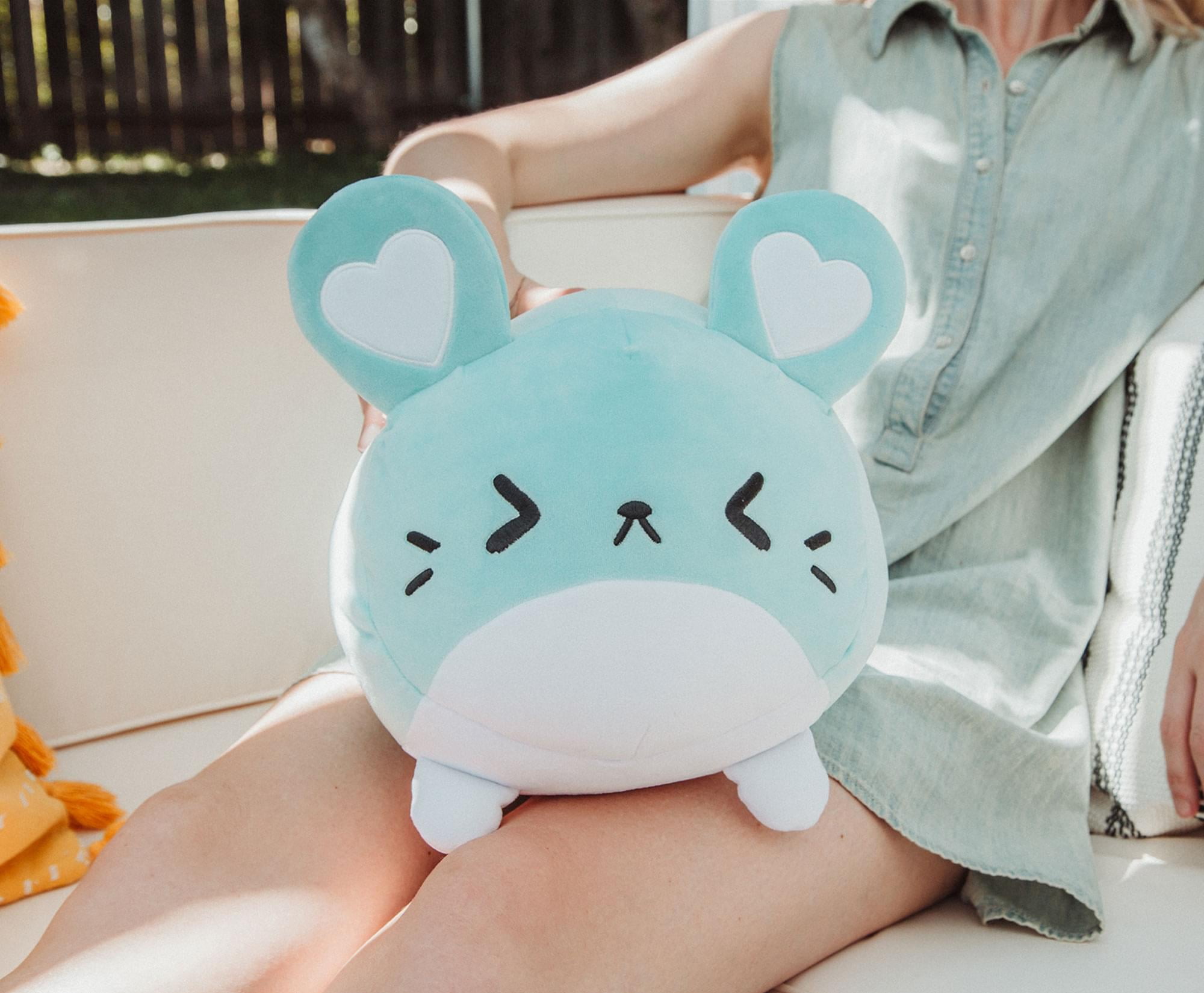 ※ .。.:*❀CHIKA❀*:.。. PECHINCHAR新品.*˚‧ Amazon.com: Chi-Chi The Blue Chinchilla - Exclusive Soft