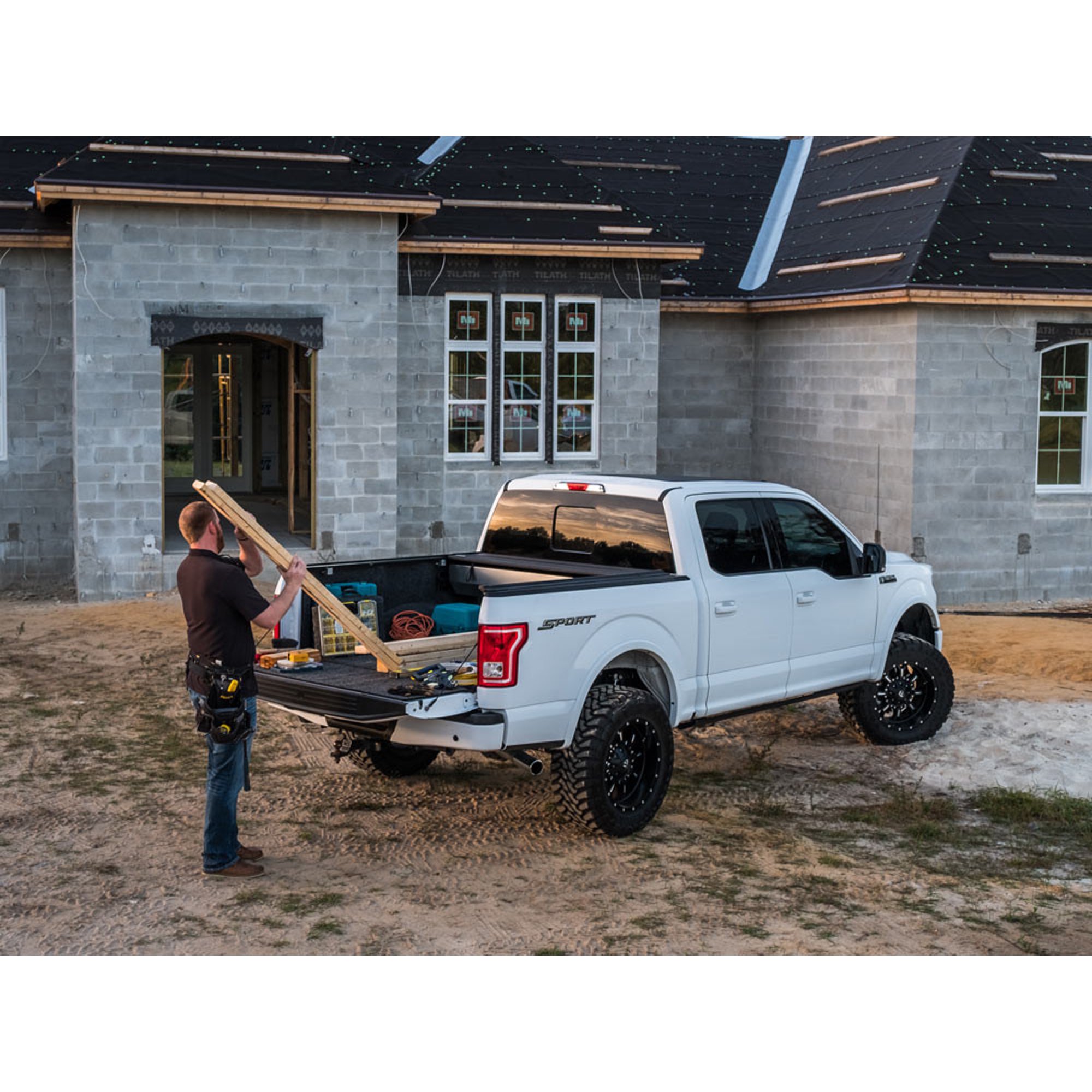 Gator Recoil Retractable Tonneau Truck Bed Cover 2015 2018 Ford F150 5 5 Bed Walmart Com Walmart Com