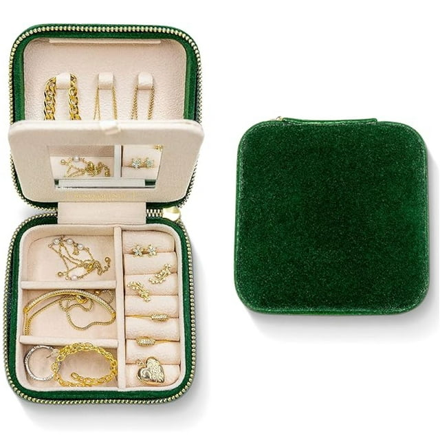 Joyero de terciopelo de felpa Benevolence LA | Organizador de joyeros de viaje con espejo | Destacado en las cosas favoritas de Oprah | Los mejores regalos para hija, novia, mamá | Regalos para ella -