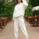 thumbnail image 3 of Conjunto de sudaderas con capucha de 2 piezas Sudadera con capucha de color sólido y pantalón de chándal Chándal grueso, 3 of 5