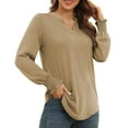 thumbnail image 2 of Blusa con cuello en V y muesca para mujer, Top con cuello en V y muesca para mujer, Top con cuello en V probado profesionalmente, 2 of 6
