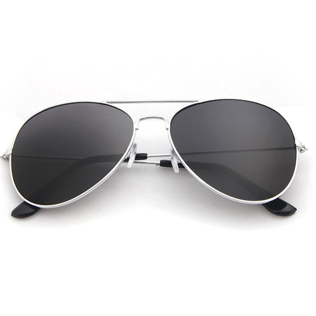 Qarigey Gafas de sol Novedad de alto rango Diferentes vibrantes Resistentes Ligeras Mano de obra fina Diseño único Gafas redondas Lentes plata + negro Qarigey AP008819-01