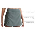 thumbnail image 4 of Mini falda short CRZ YOGA con dobladillo tipo delfín y cintura alta en gris salvia, talla S, 4 of 5