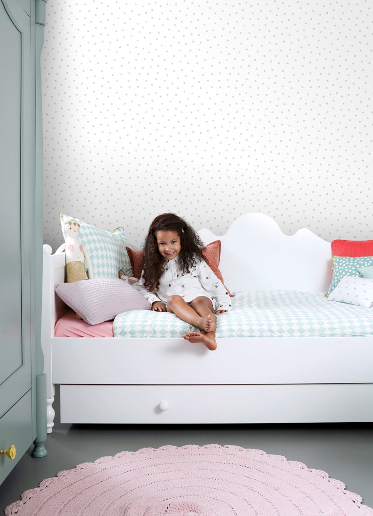 Chesapeake Kiki Pink Monkeys Wallpaper, 20.9-in by 33-ft